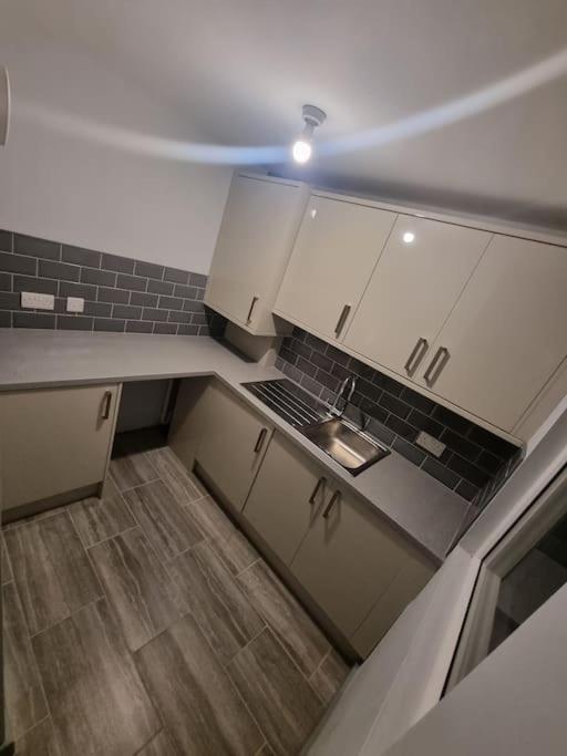 Willa 3 Bed Detached House & Hot Tub Wrexham Zewnętrze zdjęcie